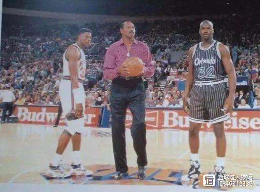 米兰体育课程-张伯伦成为联赛最佳球员，助队取得胜利