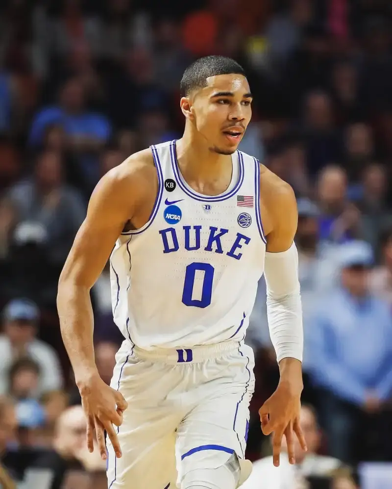 米兰体育平台-关于凯尔特人球员表现逆天，单场16记三分球刷新个人纪录的信息