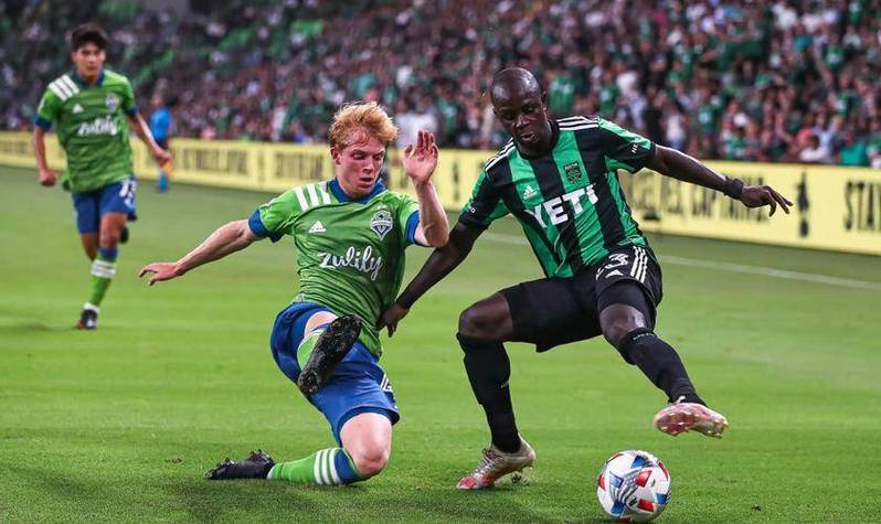 米兰体育在线-汉堡门将表现优异，稳守球门助球队获胜