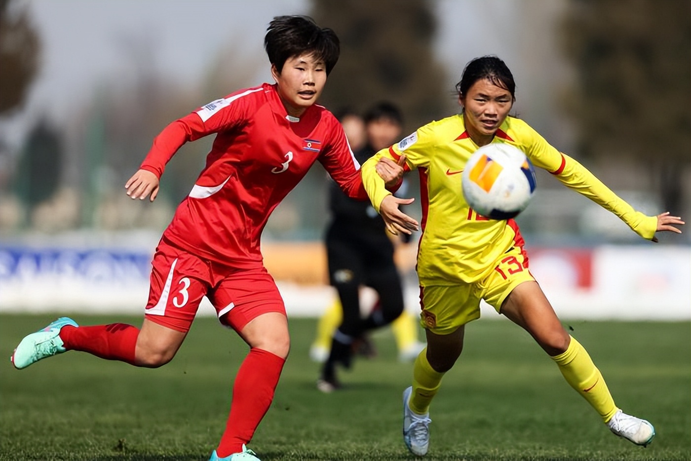 米兰体育地址-国际足球赛场上女队获得重要胜利的简单介绍
