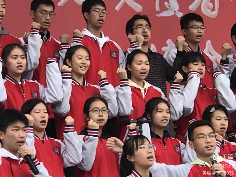 米兰体育网站-包含重庆队内分组拉练,提高队员默契度的词条