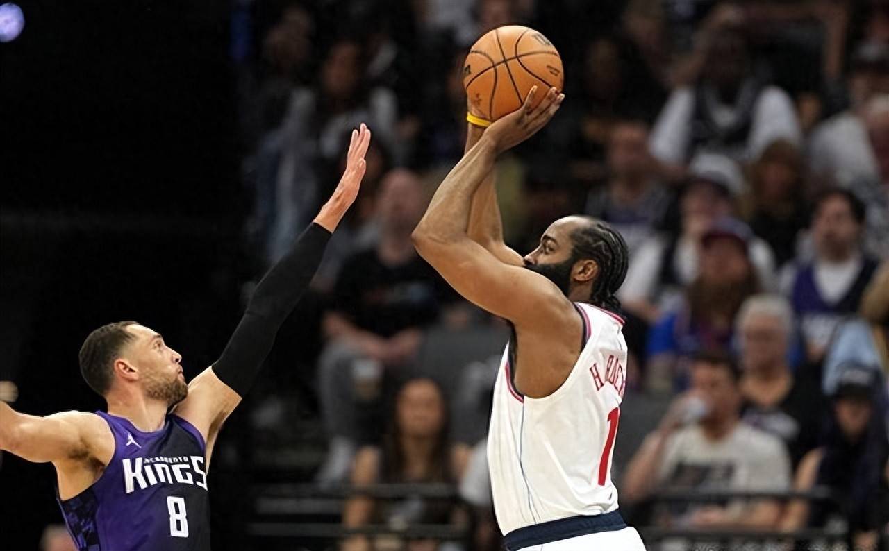 米兰体育注册-快船队主场劣势明显，无缘晋级下一轮