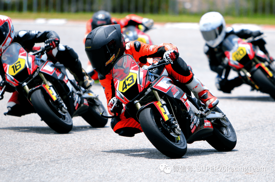 米兰体育网页版入口-马来西亚球队在比赛中奋力拼搏!的简单介绍