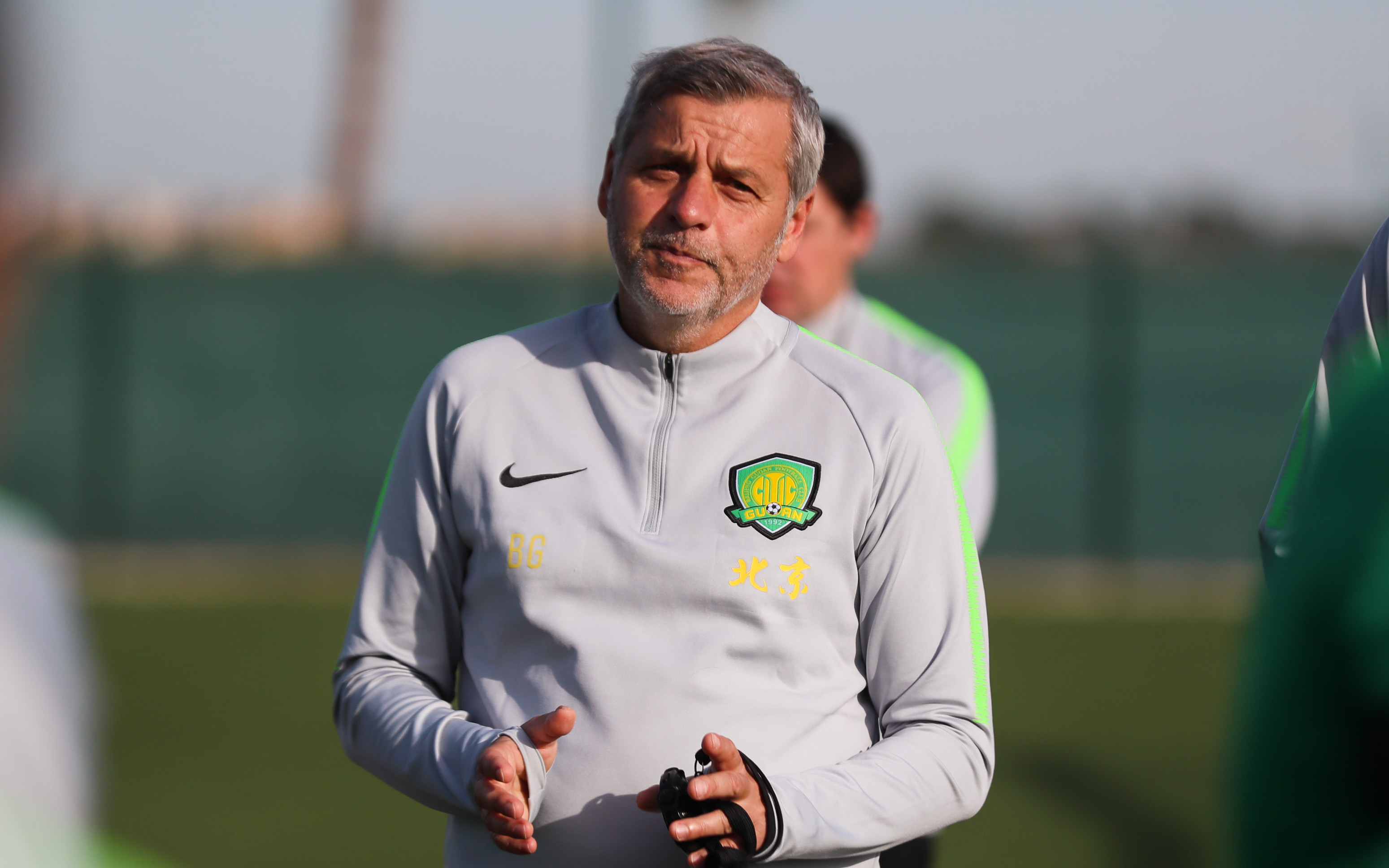 米兰体育登录入口-申花主教练布鲁诺盛赞球队表现的简单介绍