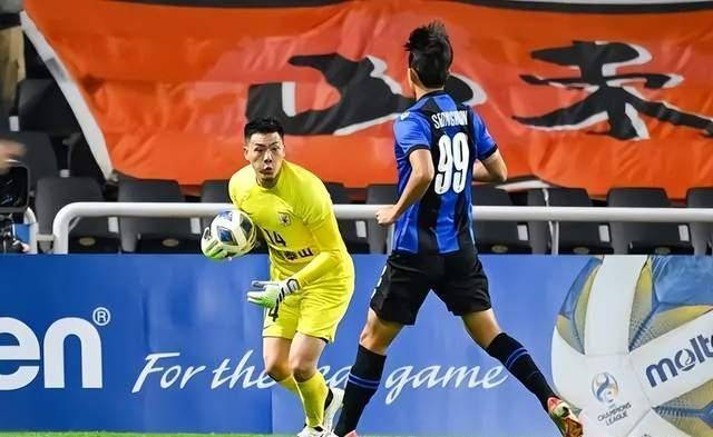 米兰体育竞技-亚冠比赛激烈打响，场面火爆精彩